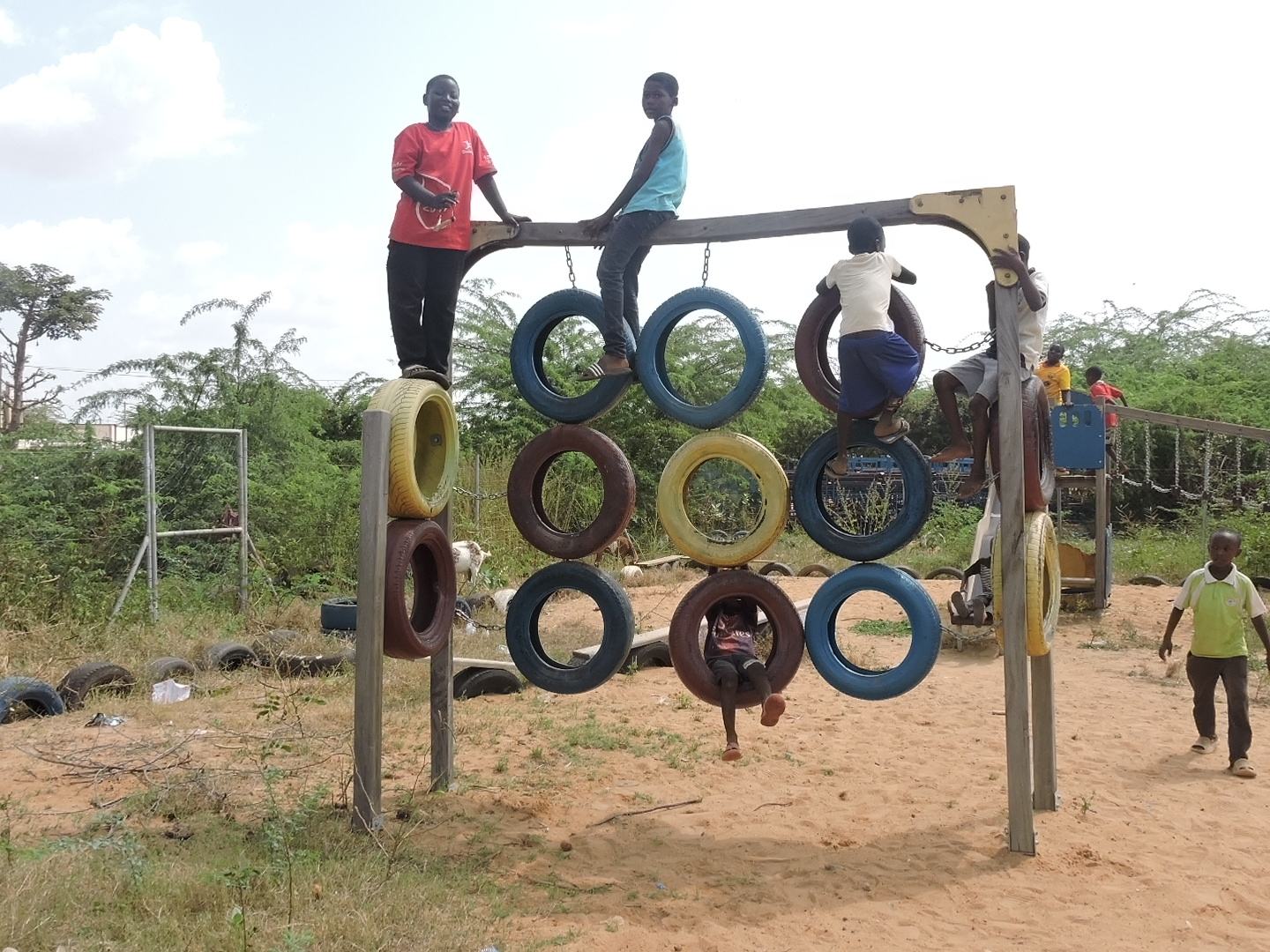 Parcours sportifs - Aire de jeux et modules sports avec enfants